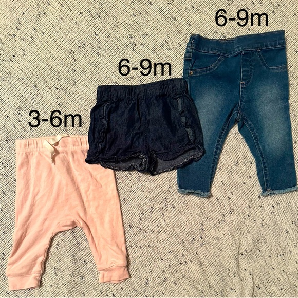 11 items-Bundle of baby girl clothes size NB - 12m. NEW or LIKE NEW condition - Picture 3 of 5